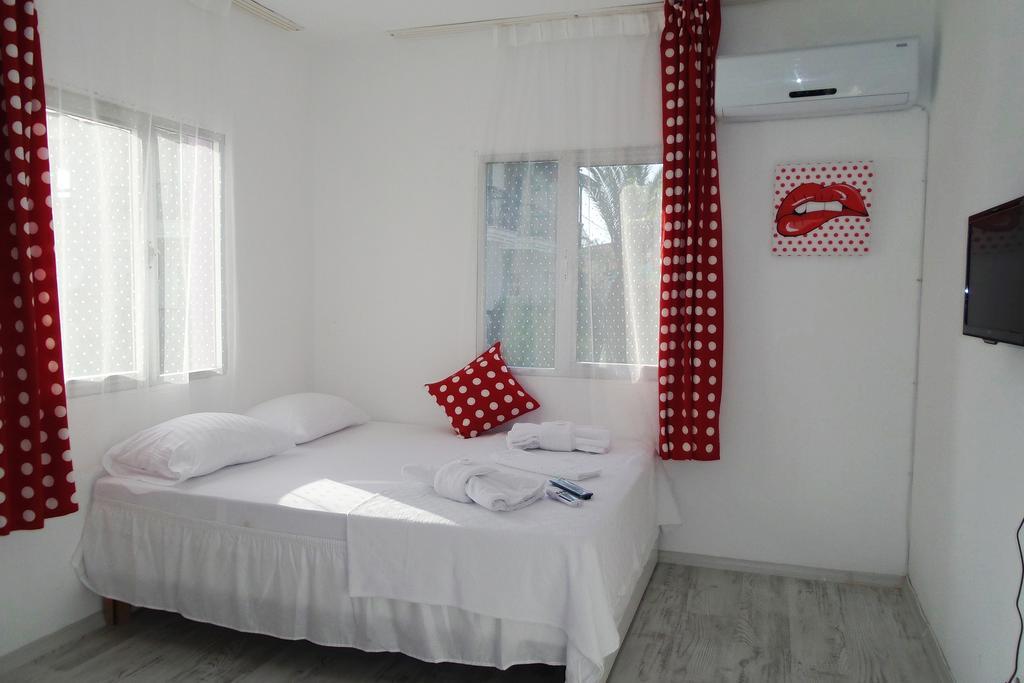 Fullmoon Rooms Cesme Çeşme Extérieur photo